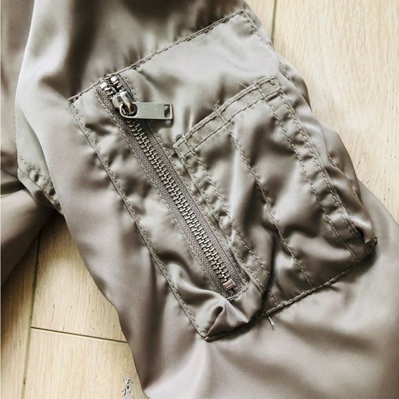 Aritzia Babaton Gilman Bomber Oversized Jacket Fabric Made in Italy Modern Taupe - Picture 7 of 16